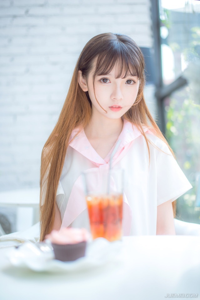 你们的偶像是明星，我的偶像是卫星。——韩寒《后会无期》